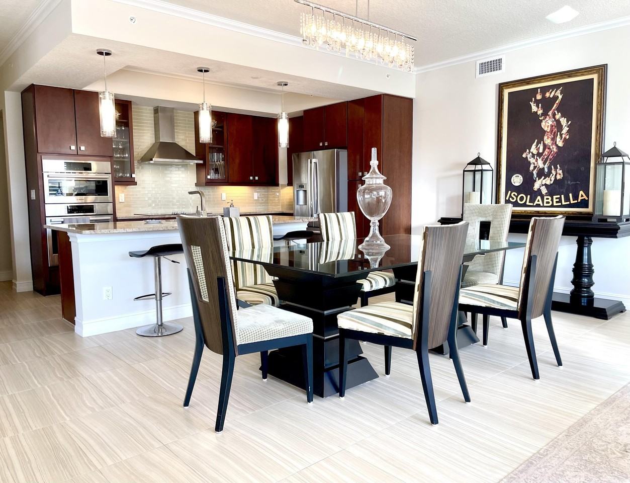 431 Bay Colony Dr N #431 - Photo 5 of 38