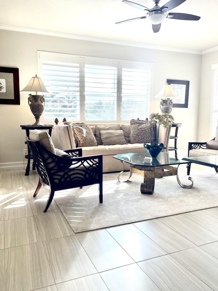 431 Bay Colony Dr N #431 - Photo 7 of 38