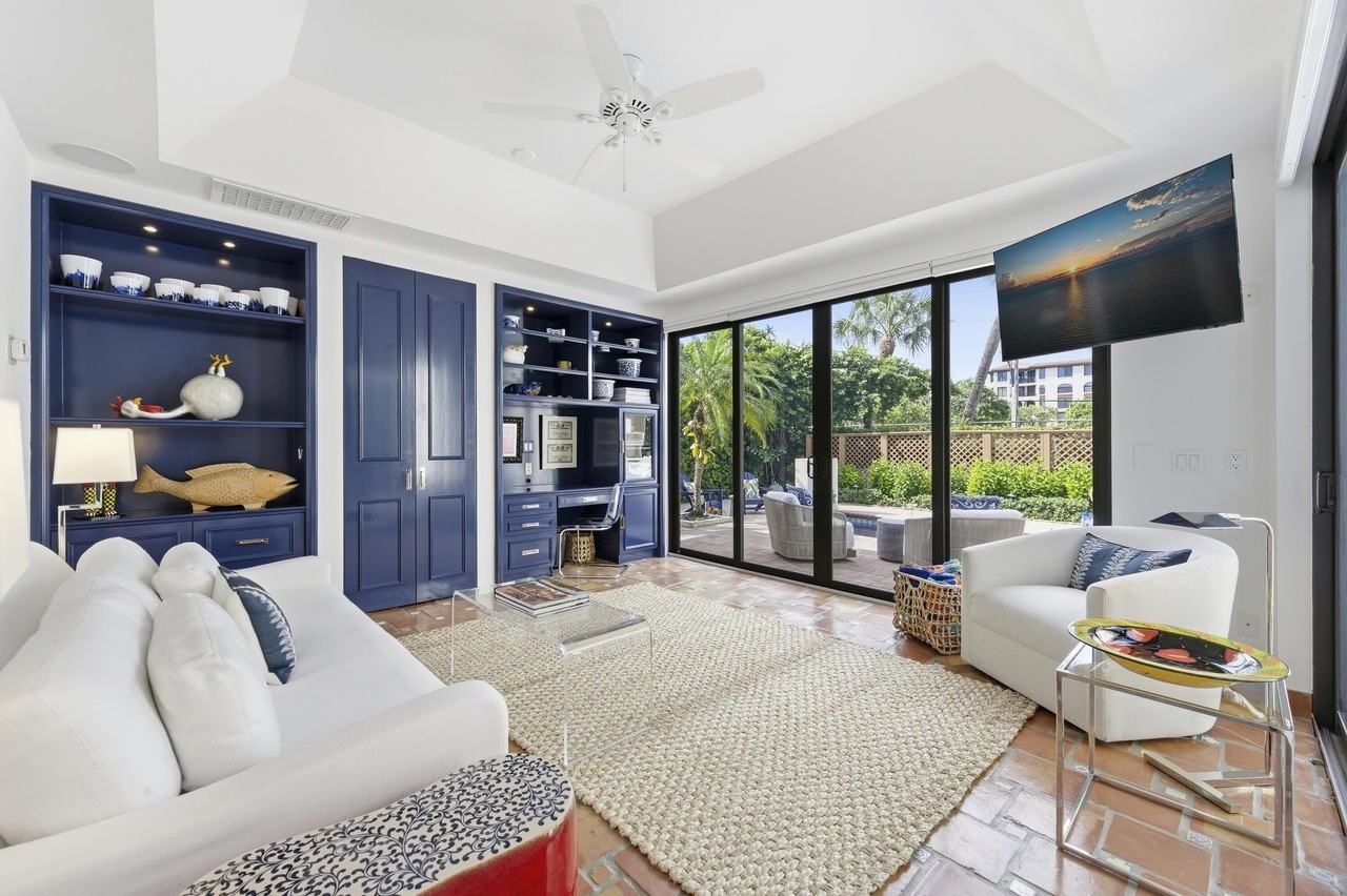 264 Everglade Ave - Photo 4 of 18