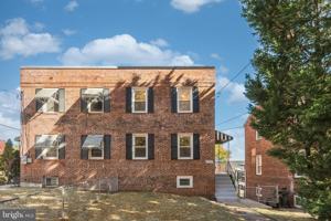 featured image of 5053 11th St Ne