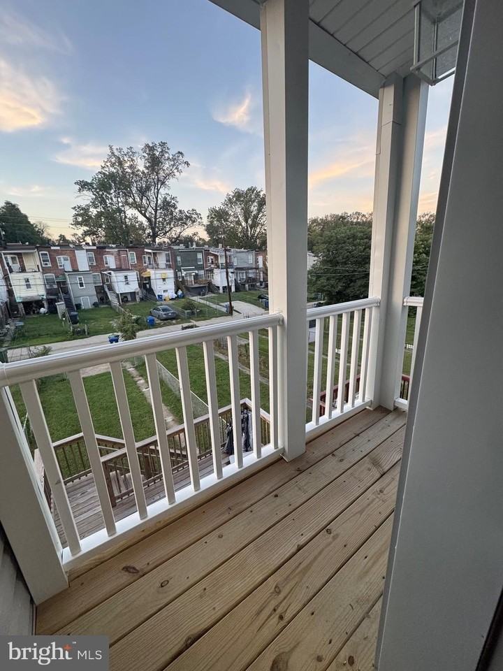 2412 Keyworth Avenue - Photo 4 of 8