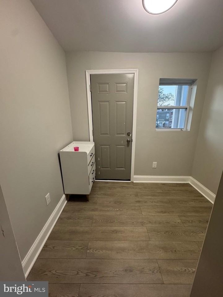 2412 Keyworth Avenue - Photo 5 of 8