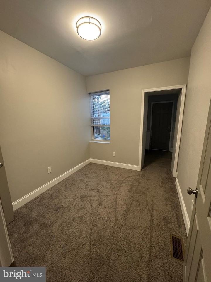 2412 Keyworth Avenue - Photo 6 of 8