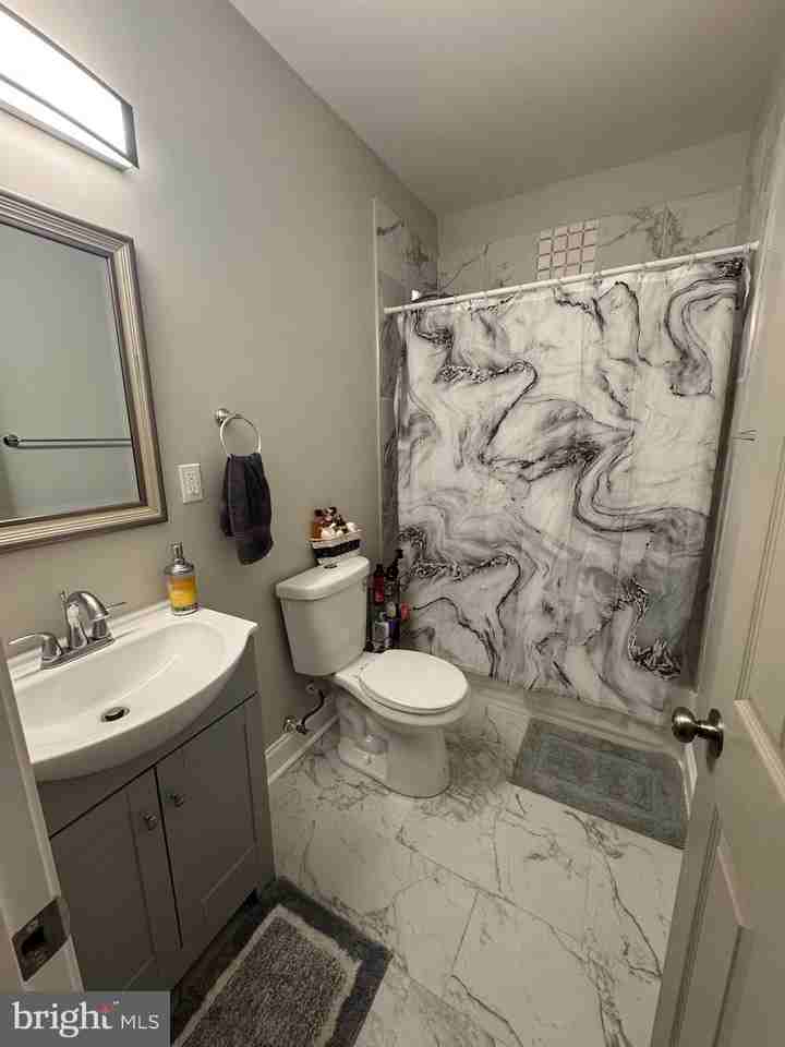 2412 Keyworth Avenue - Photo 7 of 8