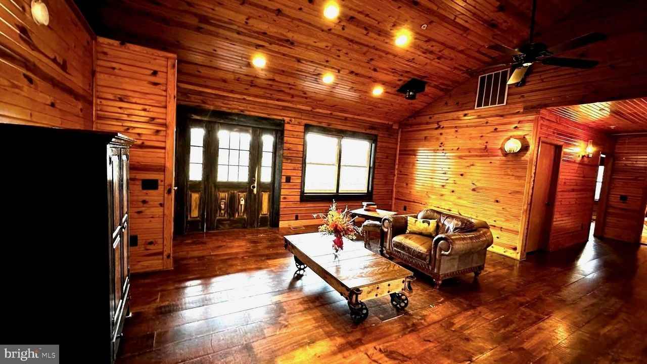 18304 HAWKINS Road - Photo 6 of 23