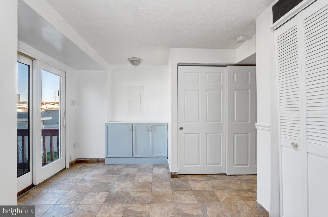 1649 N Missouri Ave - Photo 6 of 28