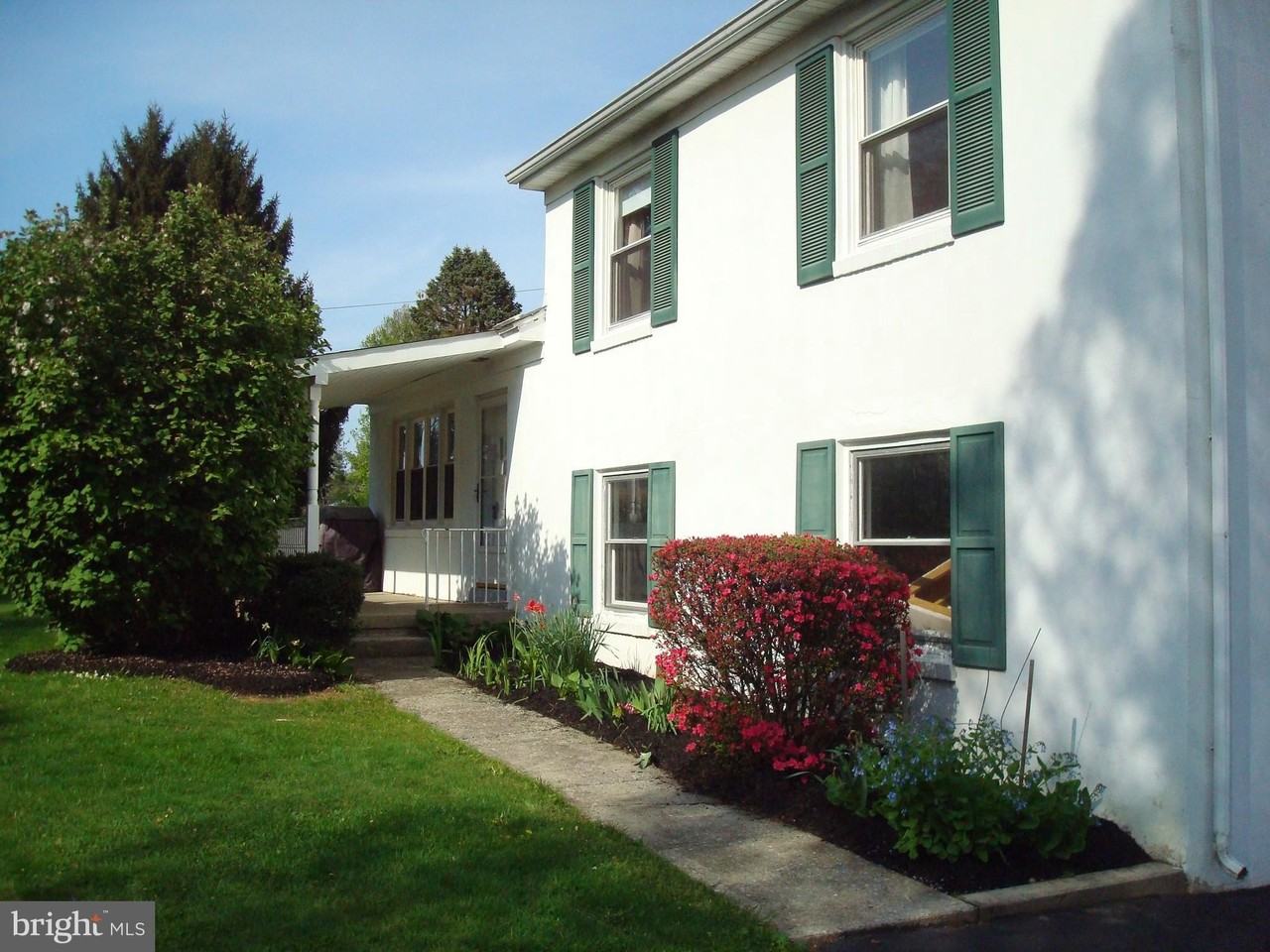 1346 Faucett Dr - Photo 5 of 50