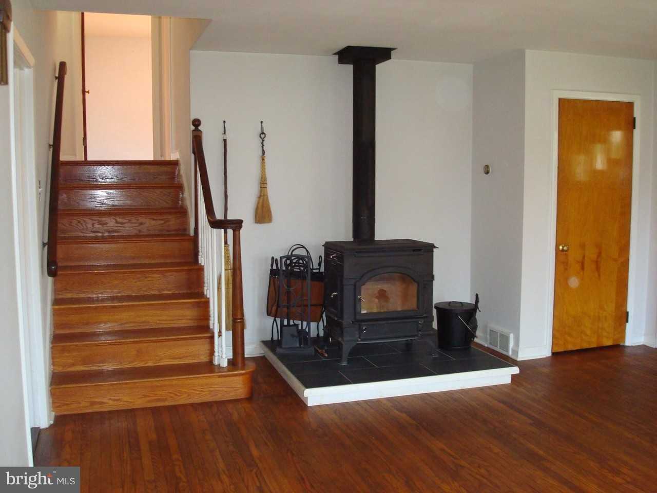 1346 Faucett Dr - Photo 7 of 50