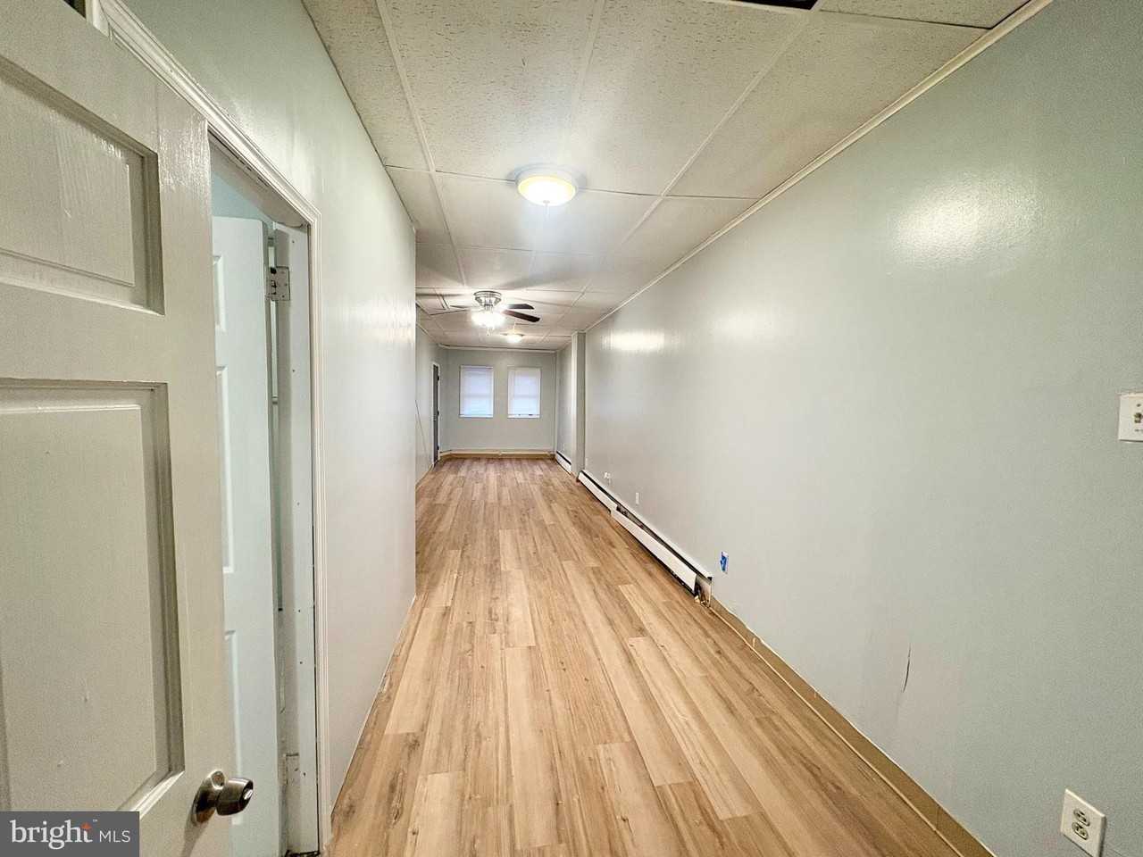 2097 Bridge St - Photo 2 of 13