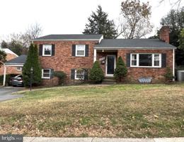 featured image of 3717 N Glebe Rd