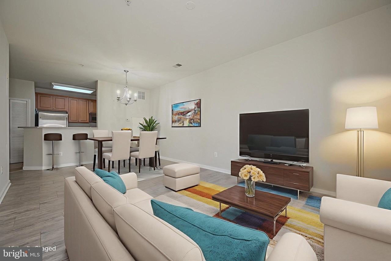 21216 Mcfadden Square #206 - Photo 4 of 11