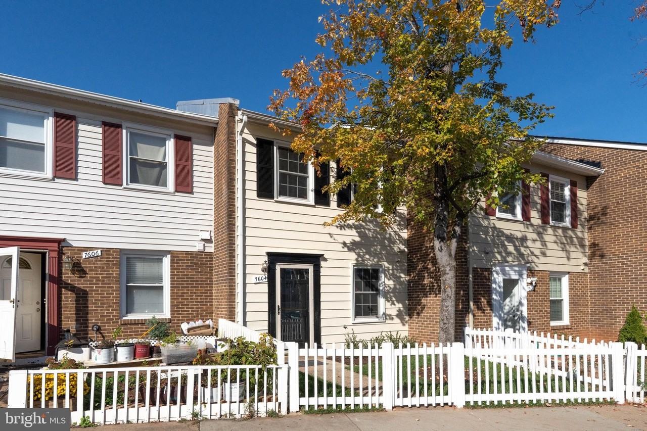 7604 Somerset Ln - Photo 2 of 26