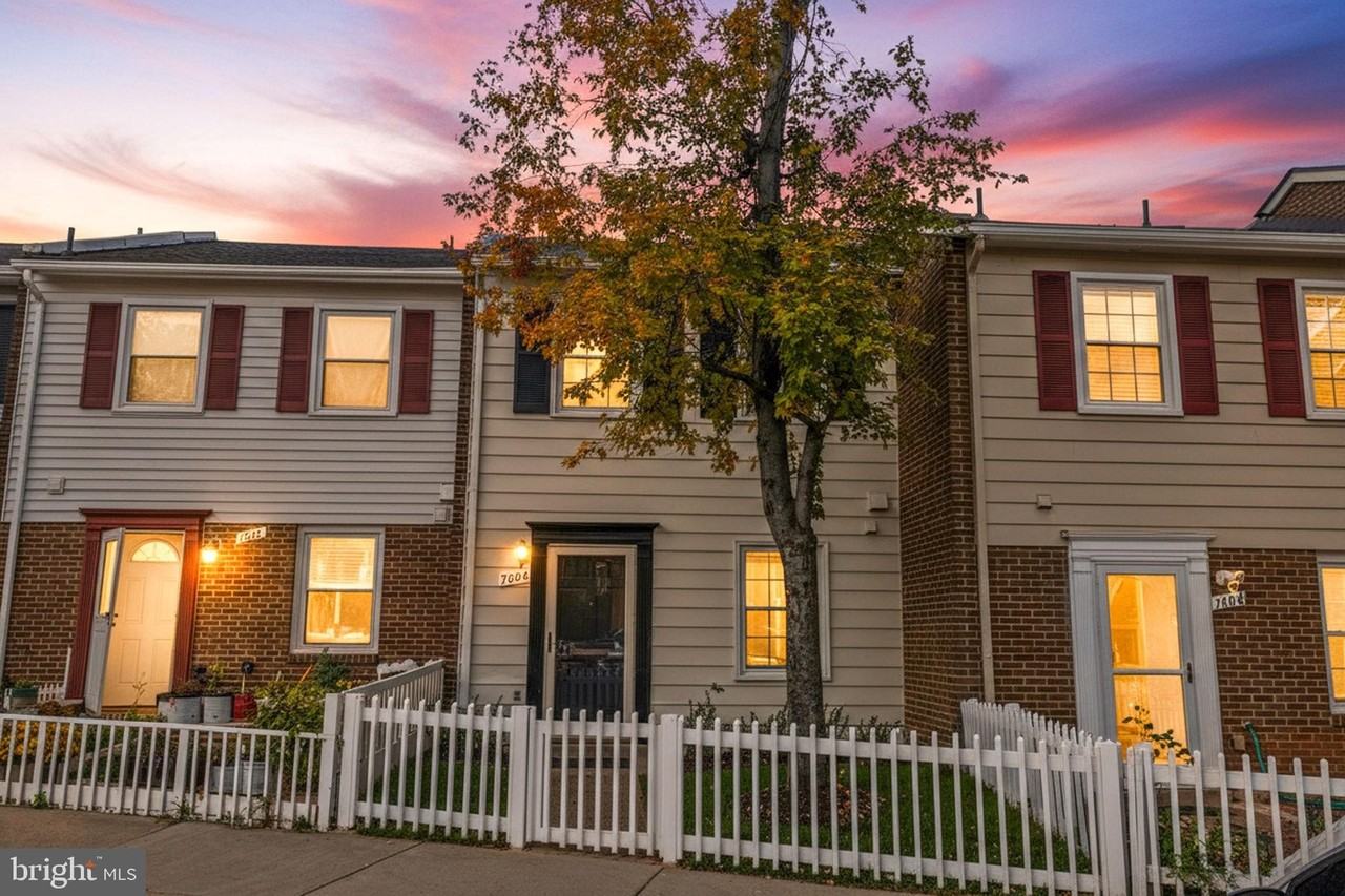 7604 Somerset Ln - Photo 3 of 26