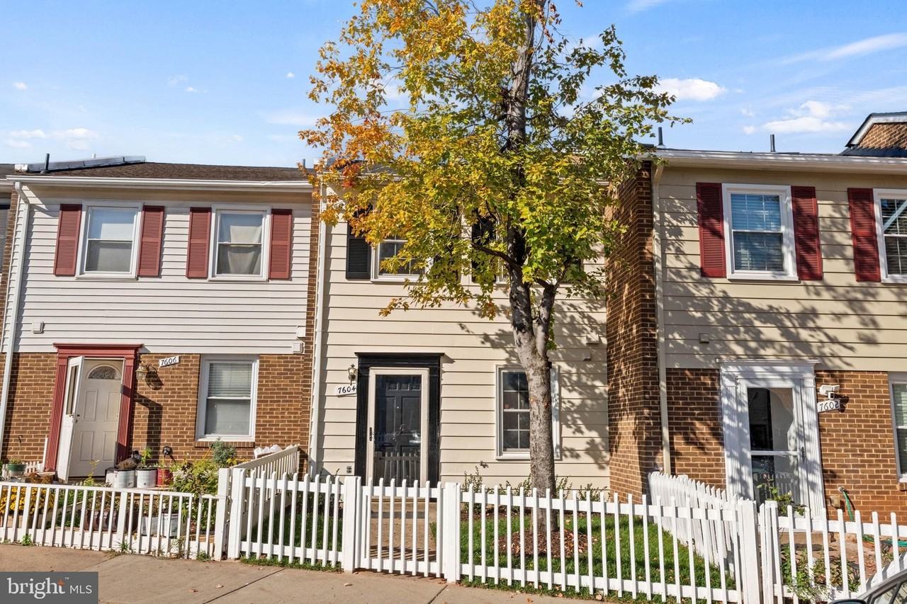 7604 Somerset Ln - Photo 4 of 26