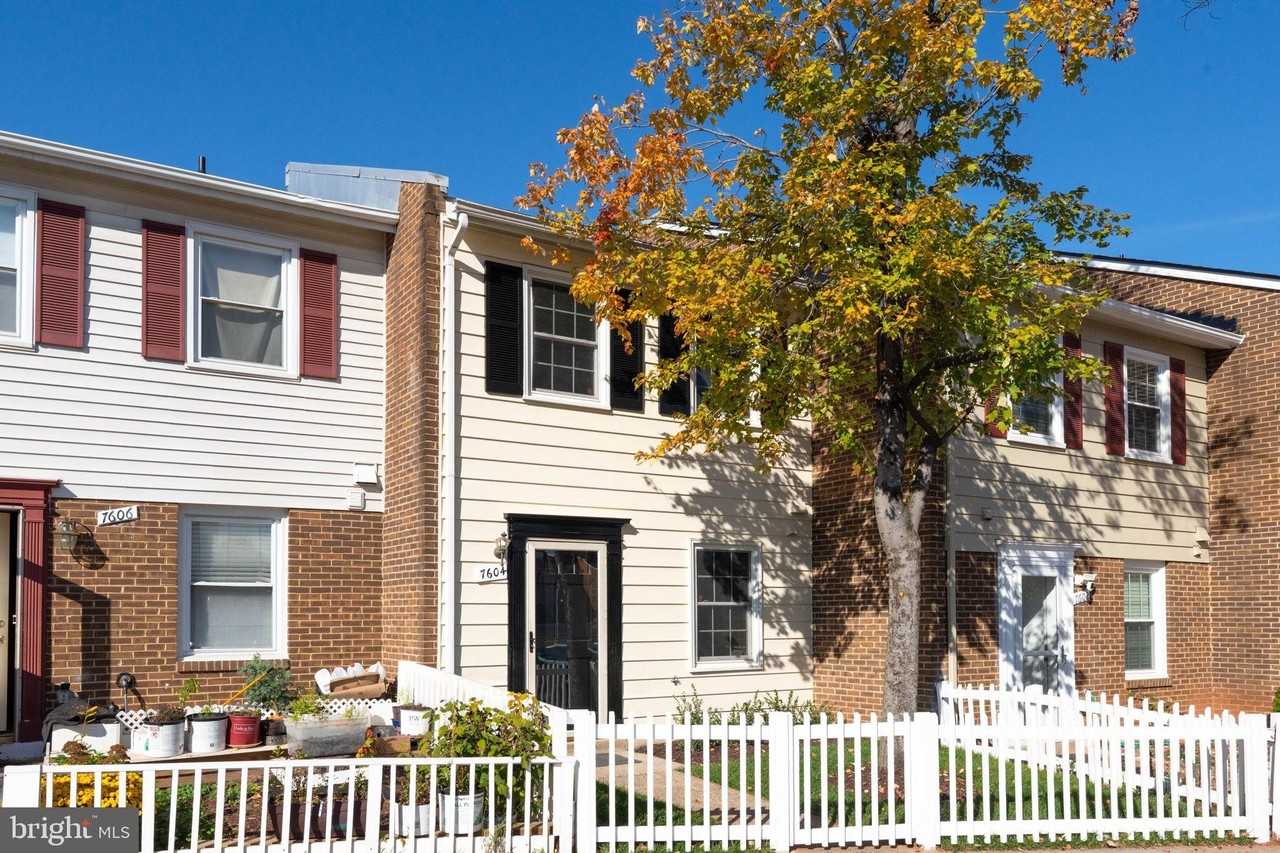 7604 Somerset Ln - Photo 5 of 26