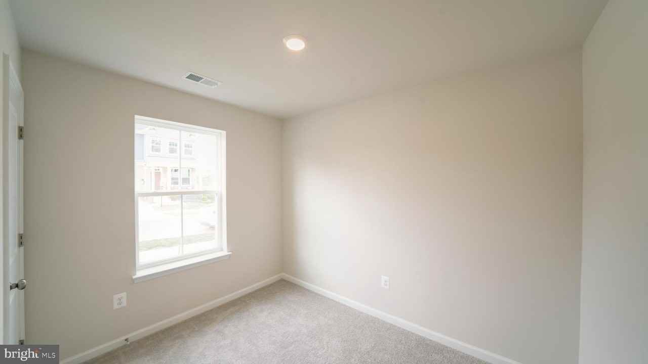 298 Watercourse Dr - Photo 5 of 31