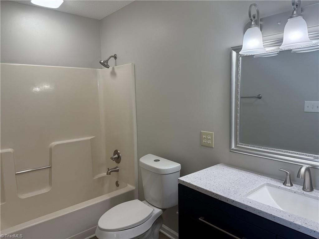 4001 Whirlaway Ct #G - Photo 6 of 9