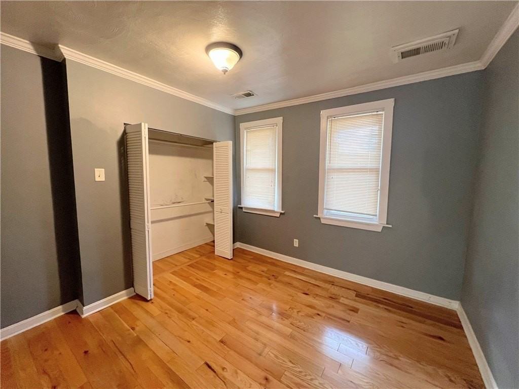 318 Saline Street #3 - Photo 4 of 6