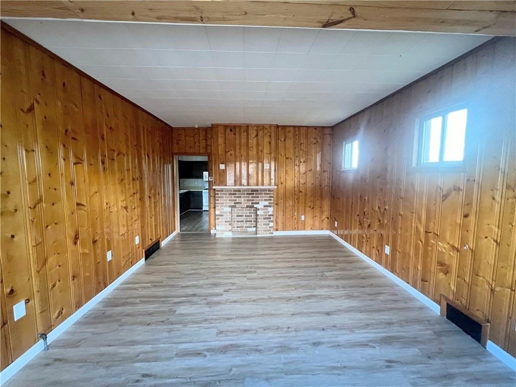 504 Crossland St - Photo 2 of 6