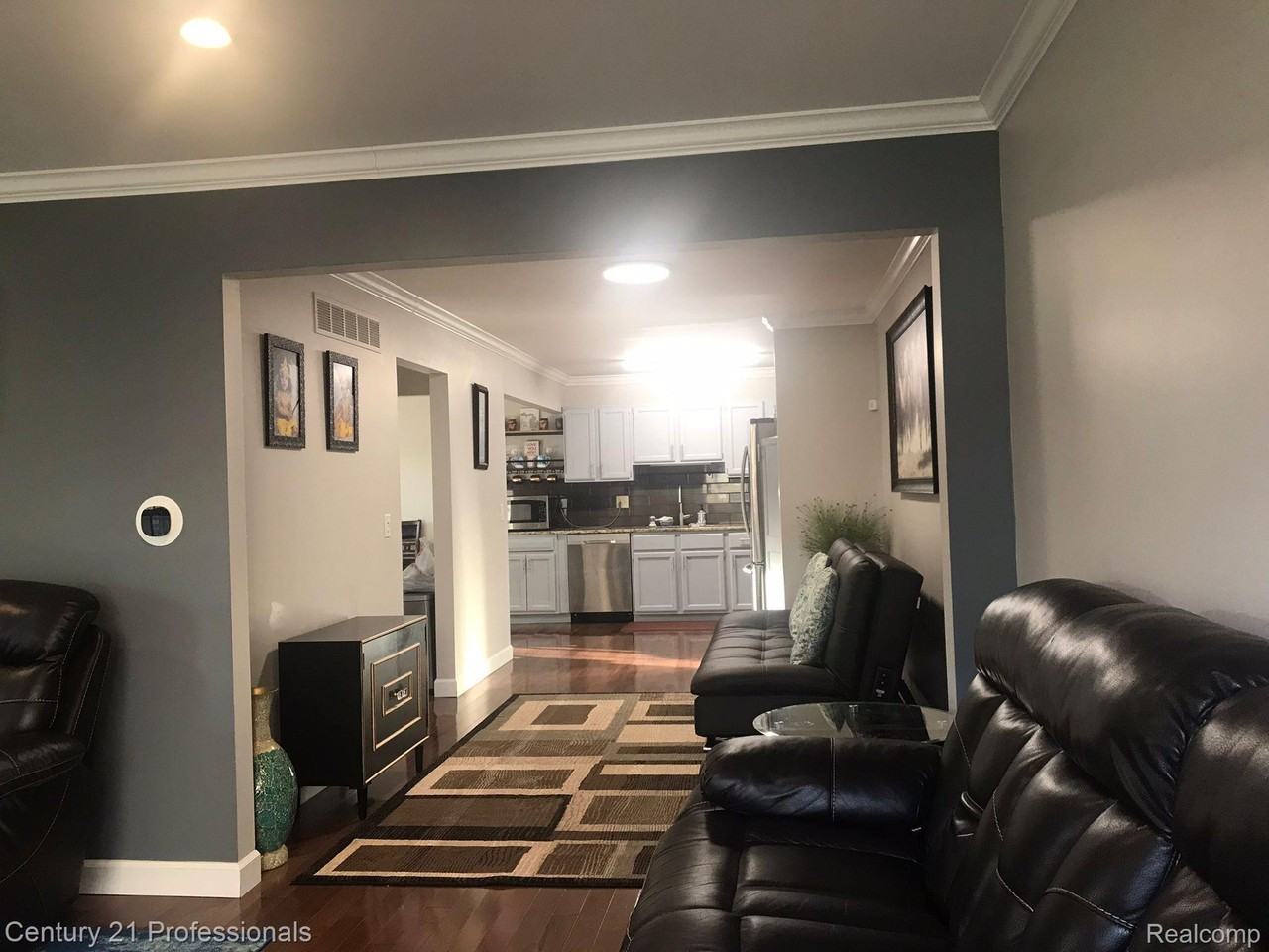 21141 E Glen Haven Cir - Photo 7 of 14