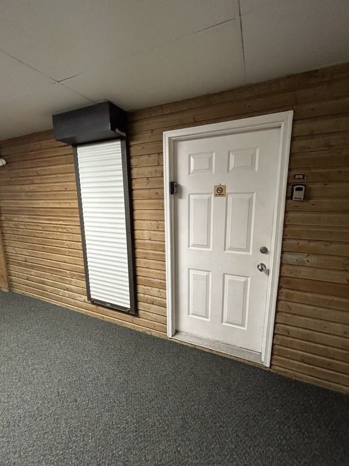 6102 Seawall Boulevard - Photo 2 of 19