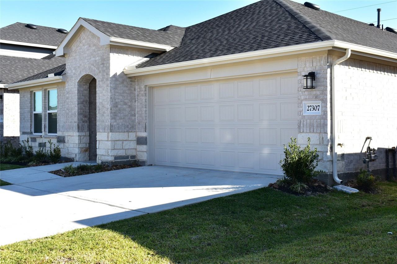 27307 Azure Falls Dr - Photo 3 of 33