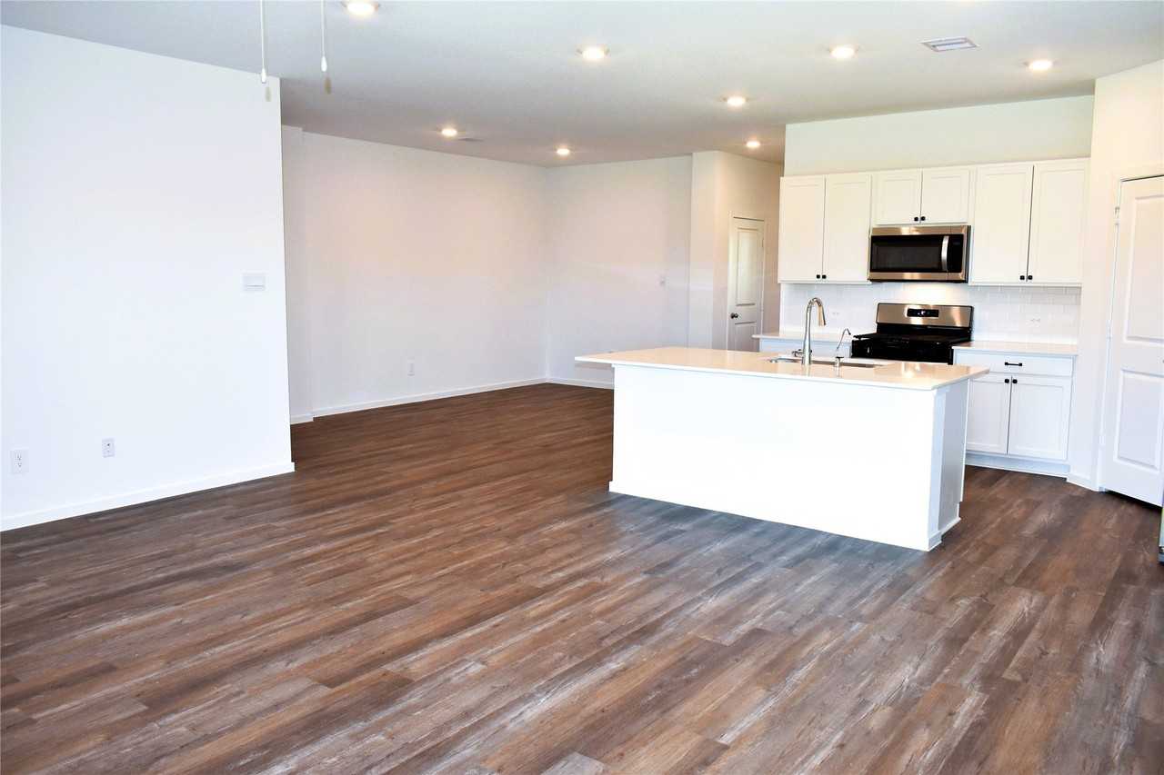 27307 Azure Falls Dr - Photo 6 of 33