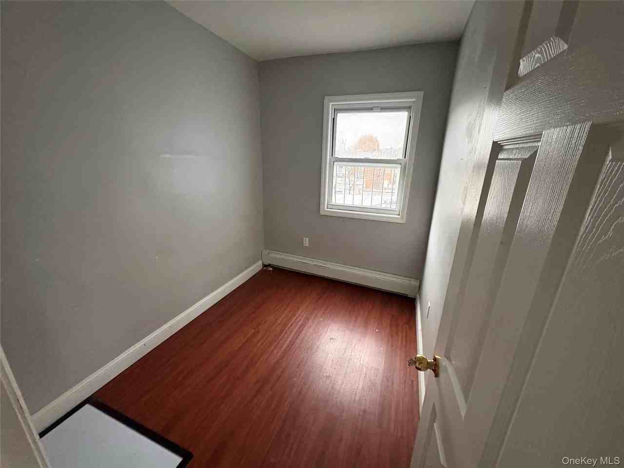 5633 Waldron St - Photo 5 of 7