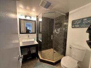 1169 Hillsboro Mile ##109 - Photo 7 of 18