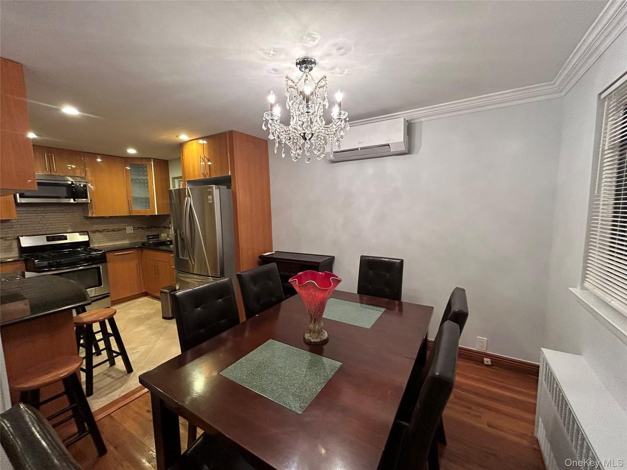 5926 Linden St - Photo 5 of 16