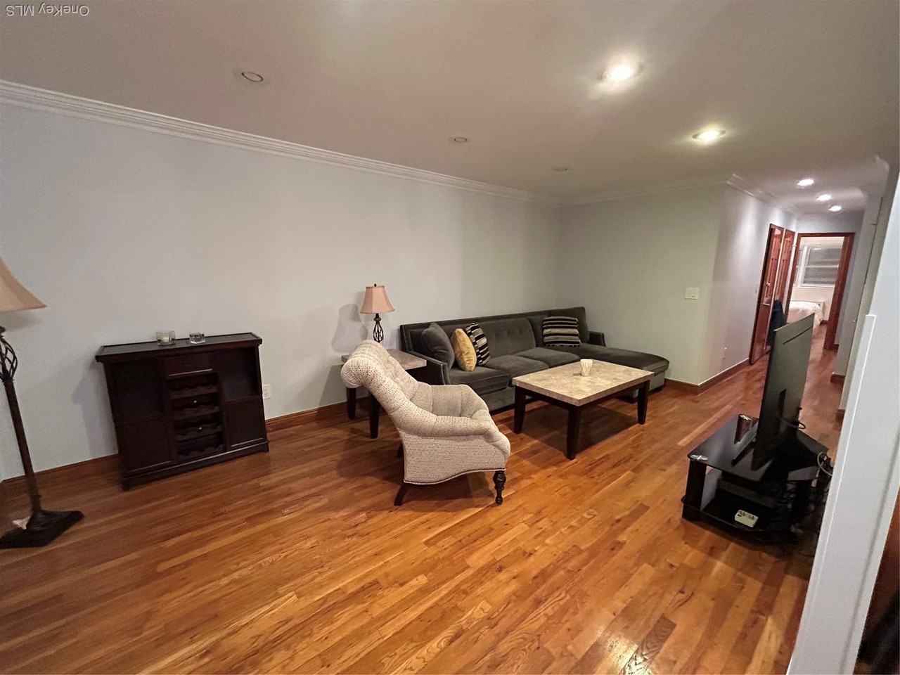 5926 Linden St - Photo 7 of 16