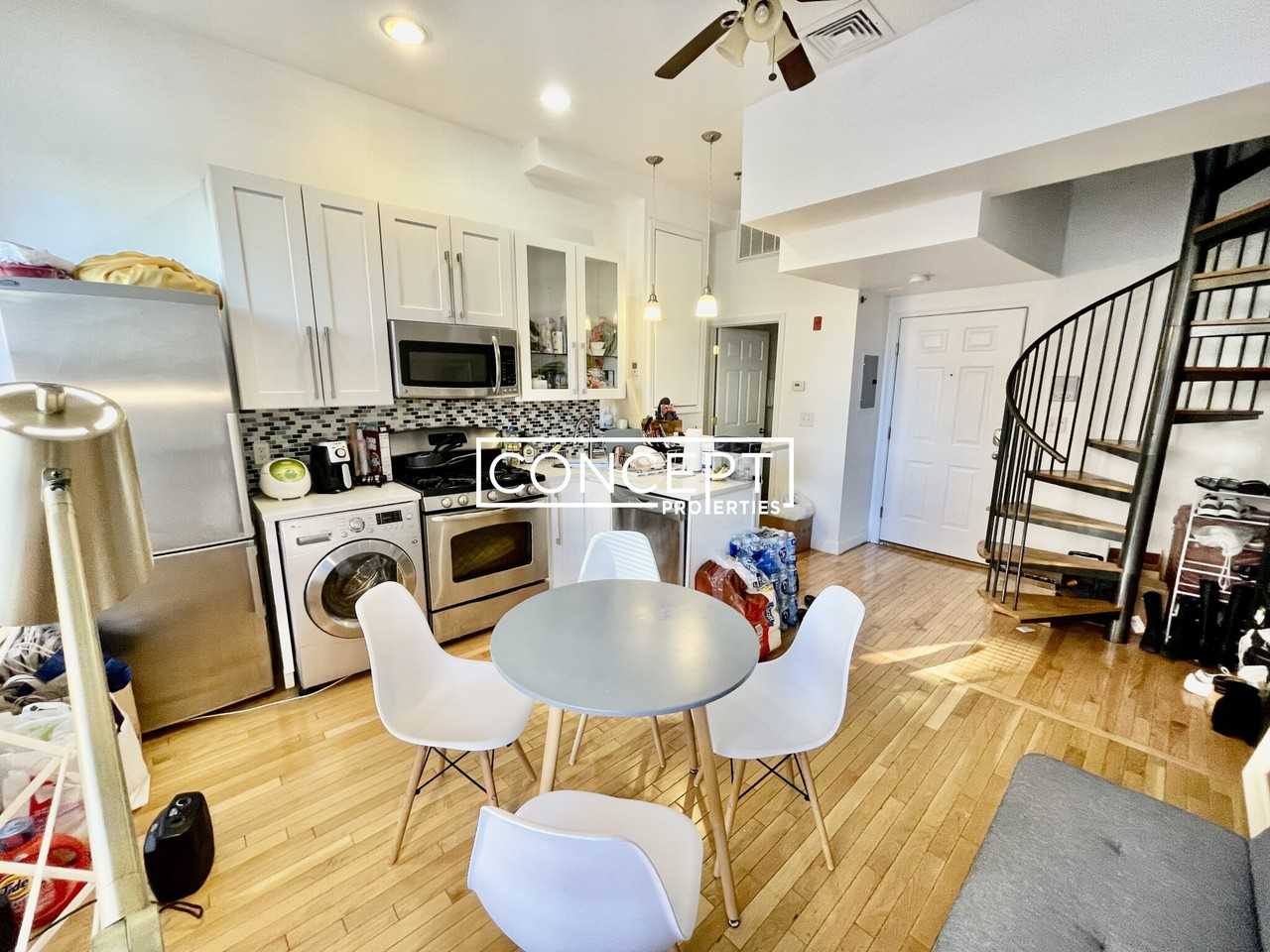 243 Northampton St #2