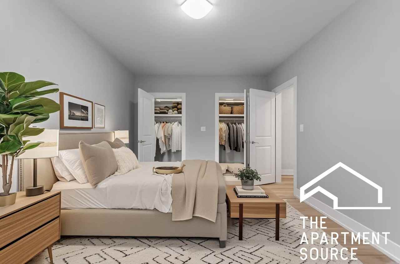 1337 W Walton St #1R - Photo 7 of 17