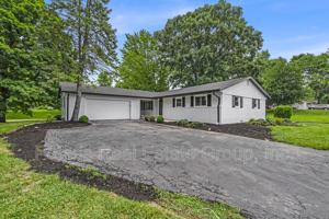 featured image of 8105 Allisonville Rd