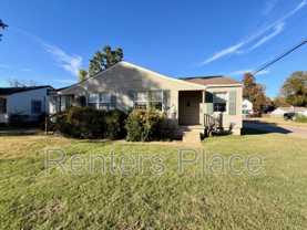 957 E 37th Pl - Photo 1 of 1