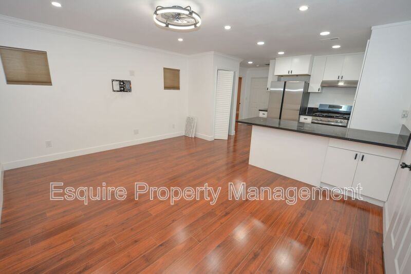 938 Douglas Ave #2 - Photo 3 of 12