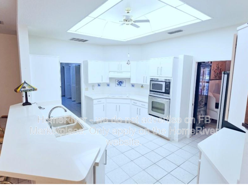 38 Greentree St - Photo 4 of 14