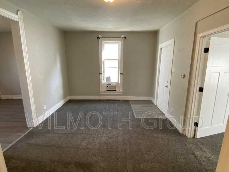 510 W 5th St - Photo 3 of 16