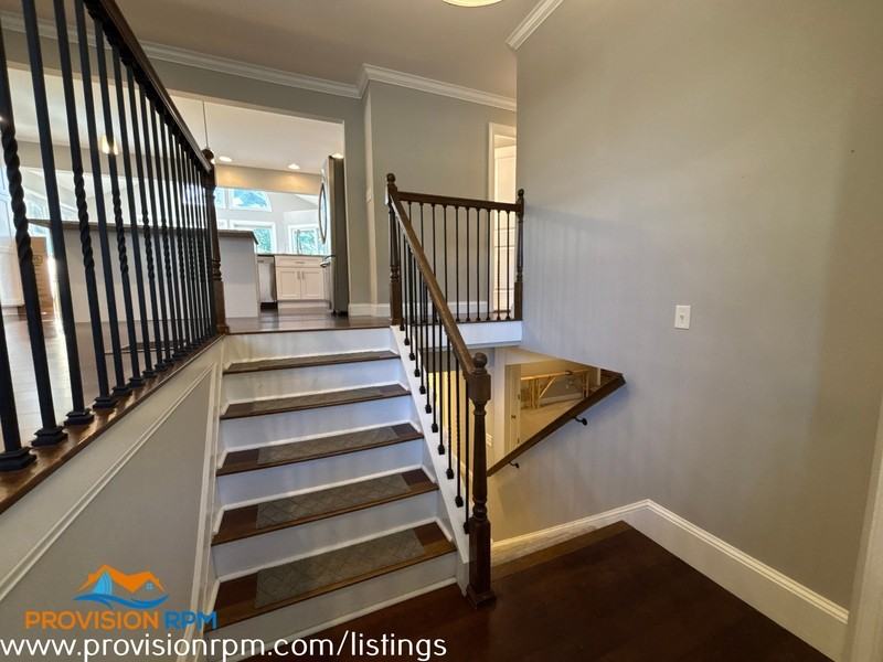 625 Edwards Road - Photo 3 of 36