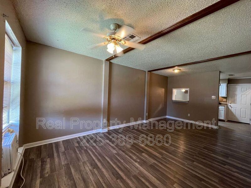 750 Hospital Rd #Q3 - Photo 3 of 17