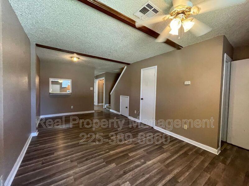 750 Hospital Rd #Q3 - Photo 4 of 17