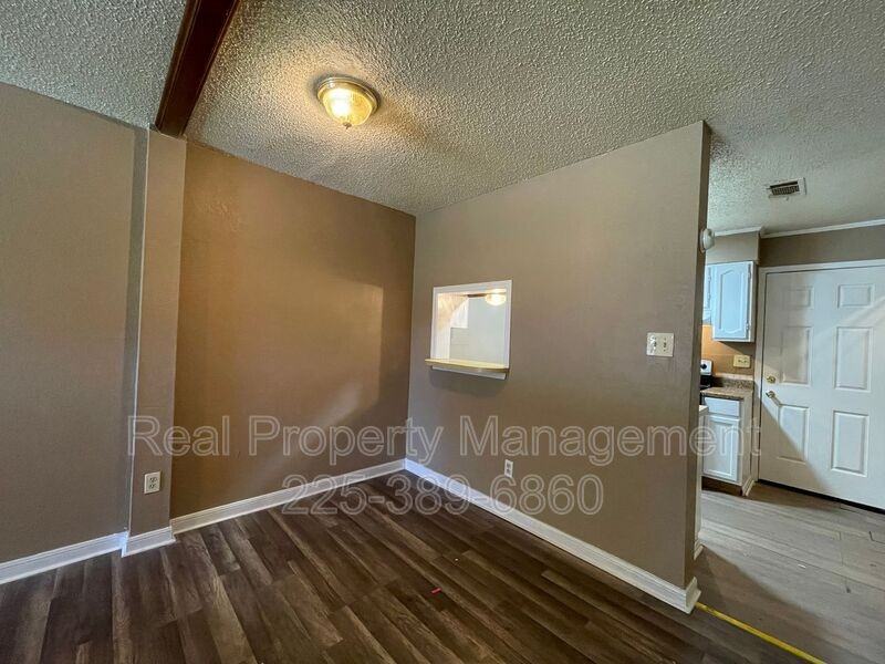 750 Hospital Rd #Q3 - Photo 5 of 17