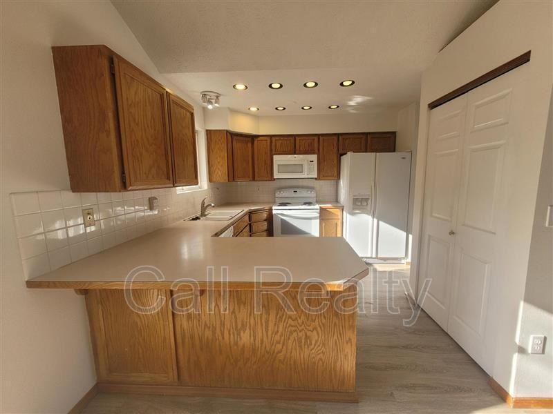 1704 E 16th Ave - Photo 6 of 17