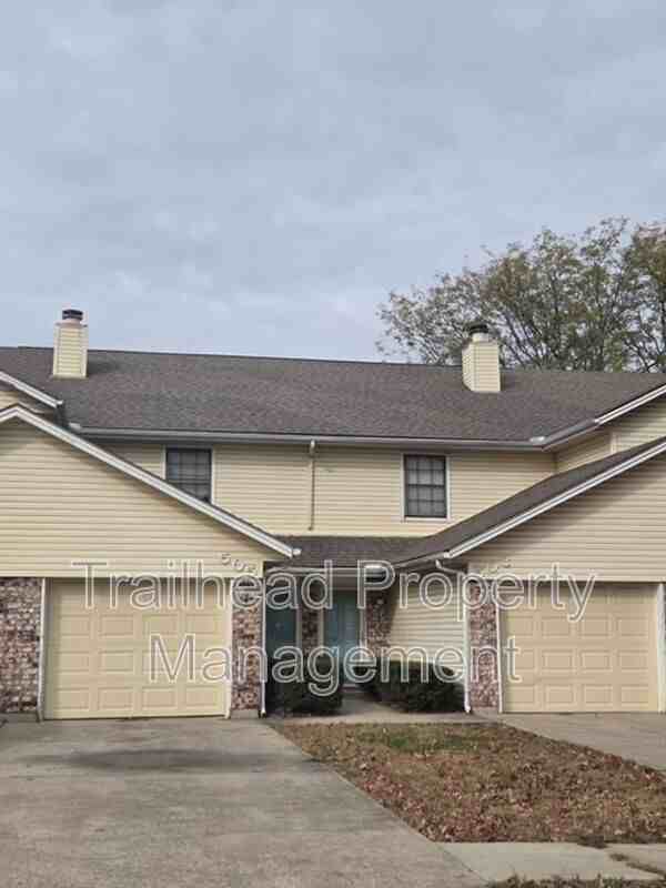 505 Northeast Churchill Street - Photo 2 of 20