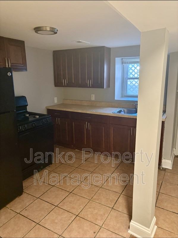 7249 S Ridgeland Ave #2 - Photo 4 of 12