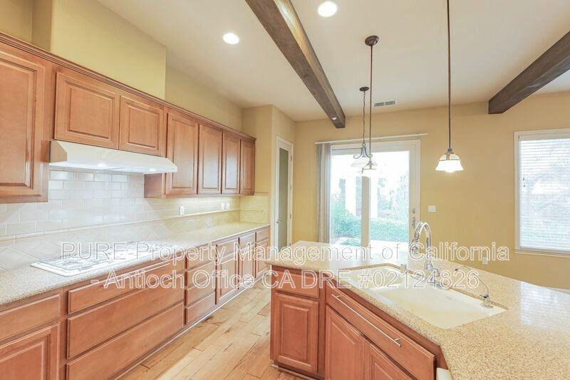 2340 Indian Springs Ct - Photo 4 of 15