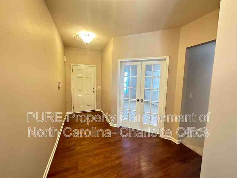 3520 Larkhaven Ave Sw - Photo 6 of 43