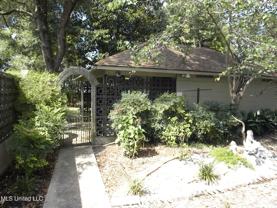 2096 Pat Ln - Photo 1 of 1