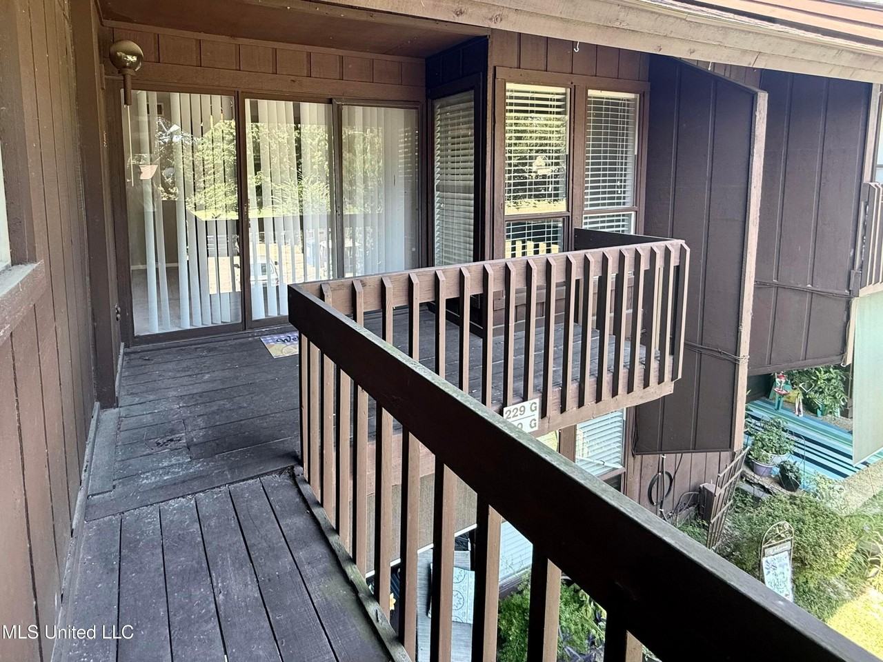 229 Molokai Vlg - Photo 7 of 9