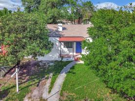 547 Nw 49th St #A - Photo 1 of 1